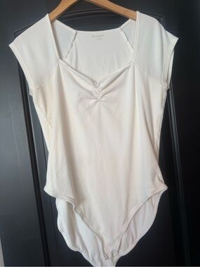 Old Navy Cream/white Ribbed Cap-Sleeve Bodysuit